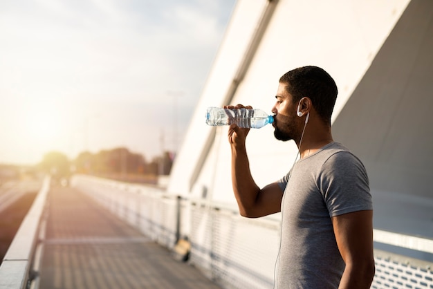 Discover the Amazing Health Benefits of Staying Hydrated (Infographic)