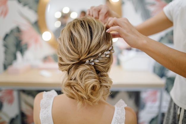 Elegant Spring Updos to Elevate Your 2013 Wedding Look